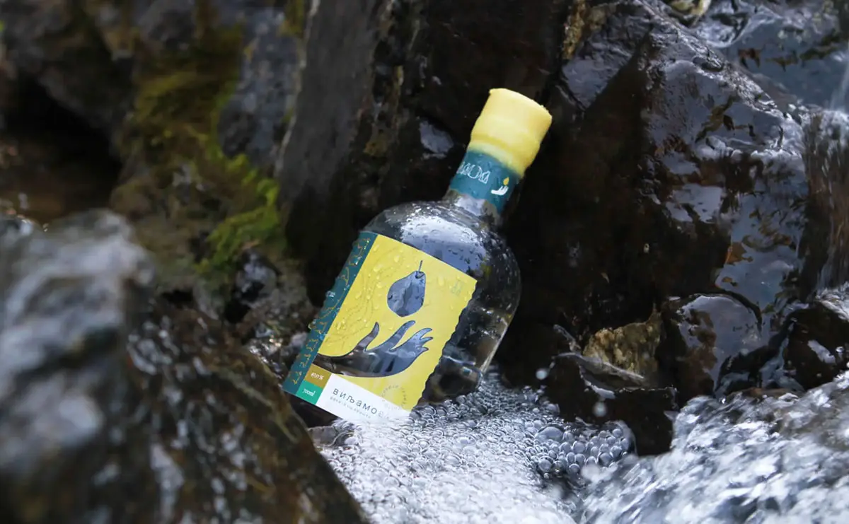 有机酒标工艺包装设计