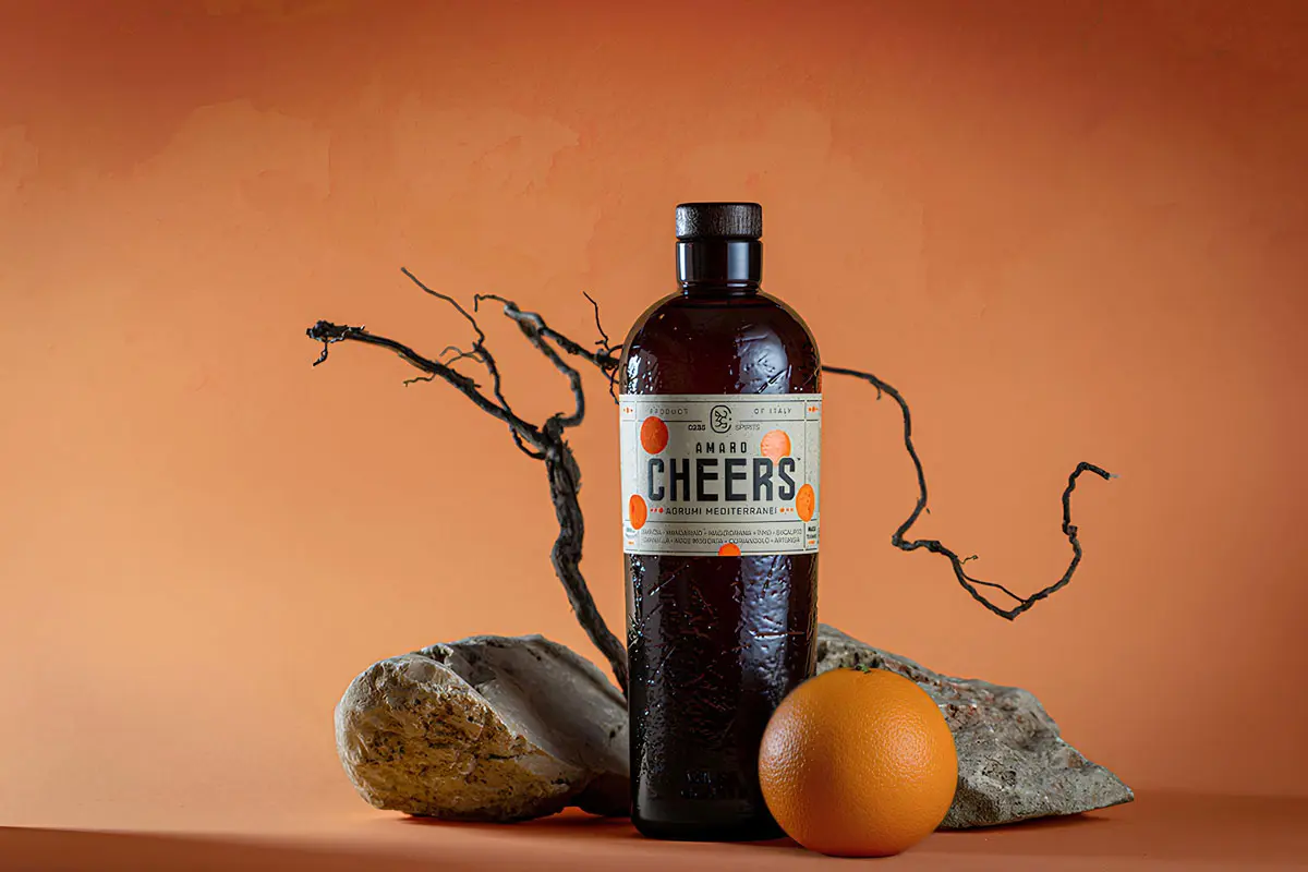 琥珀色玻璃瓶包装设计 Amaro Cheers柑橘酒包装设计