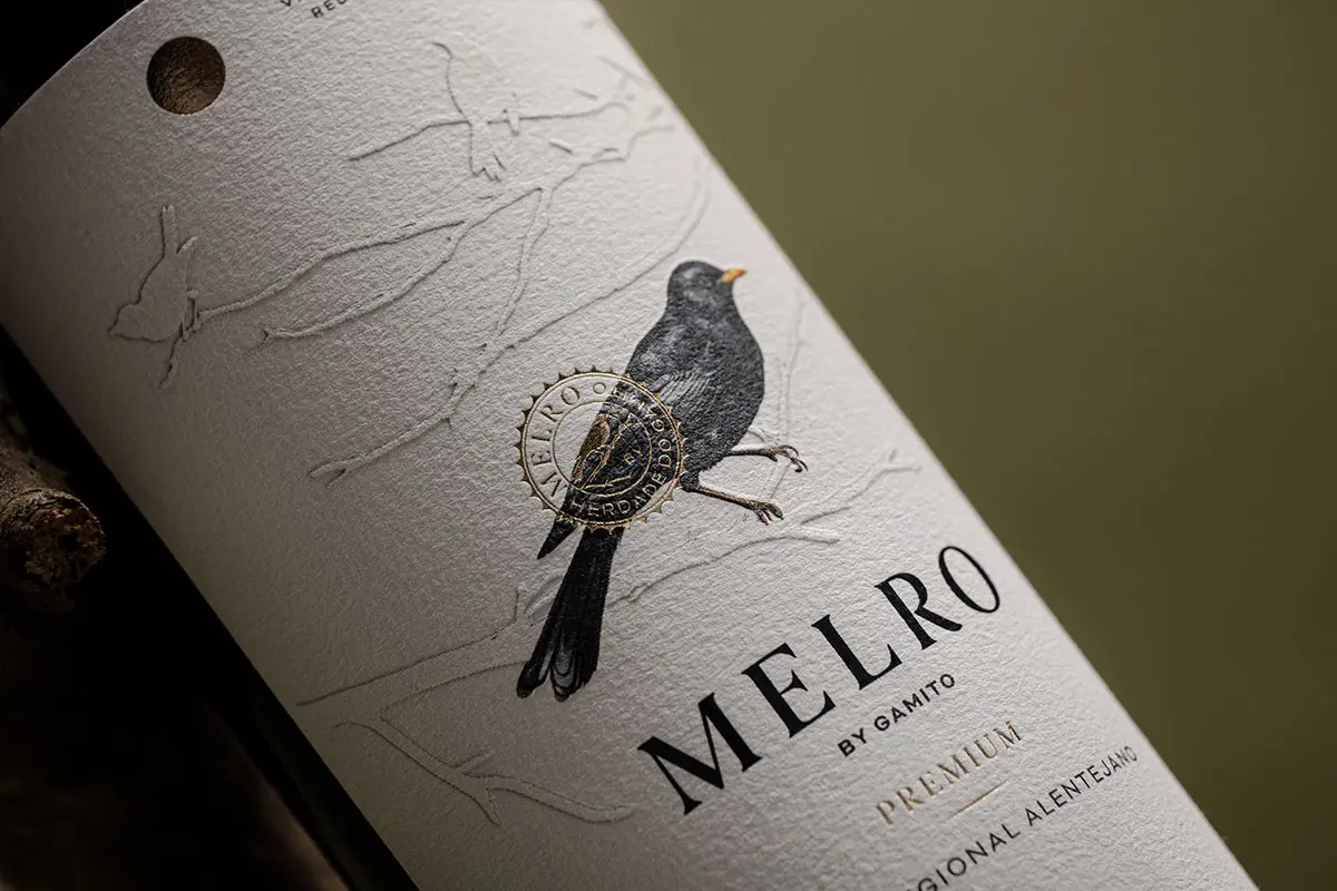 烫金工艺酒瓶包装设计